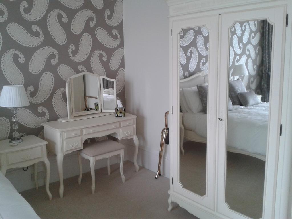 Douglas Park Guest House Kirn Room photo